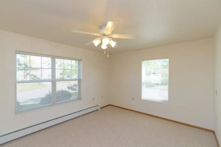 Greenfield apartments for rent - image - 3.jpg