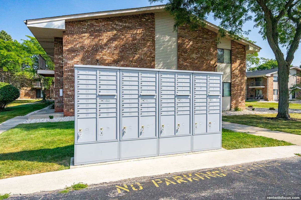 Greenfield apartments for rent - Property image - Franklin Park - 3