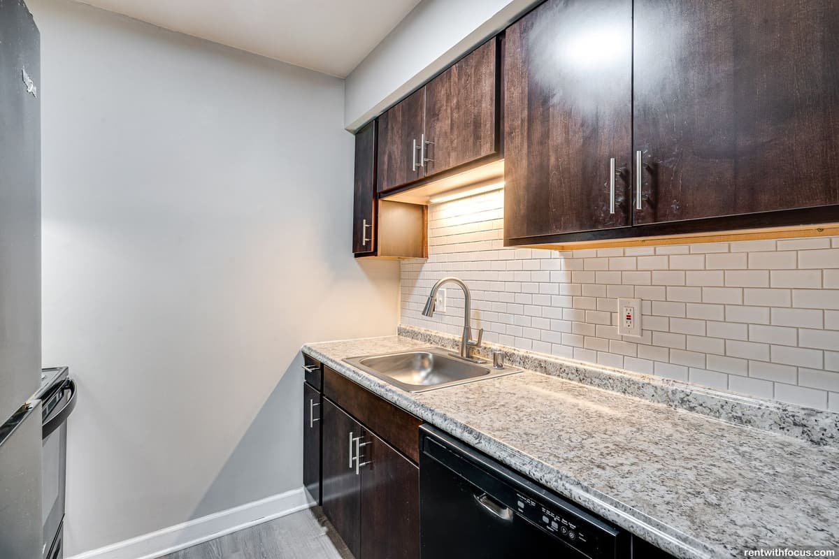 Franklin Park - Apartment - 12