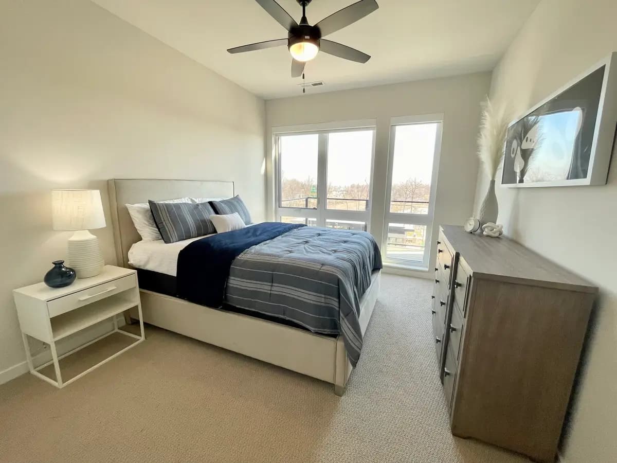 Loomis Crossing Apartments - Apartment - 16