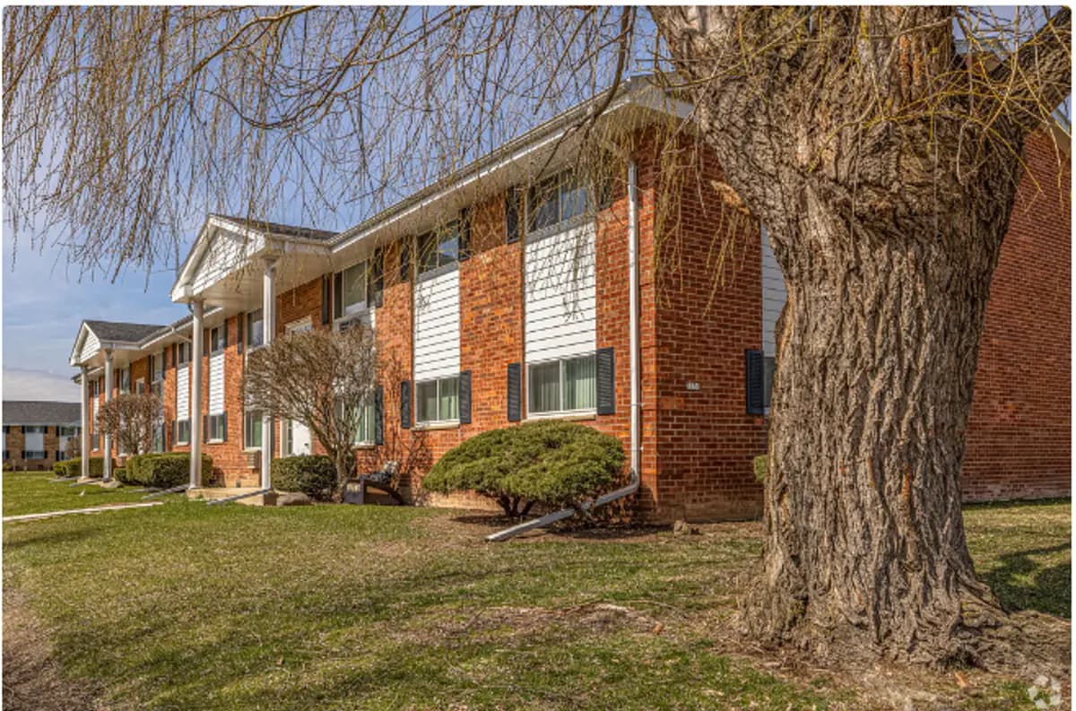 Willowick Apts - Apartment - 3