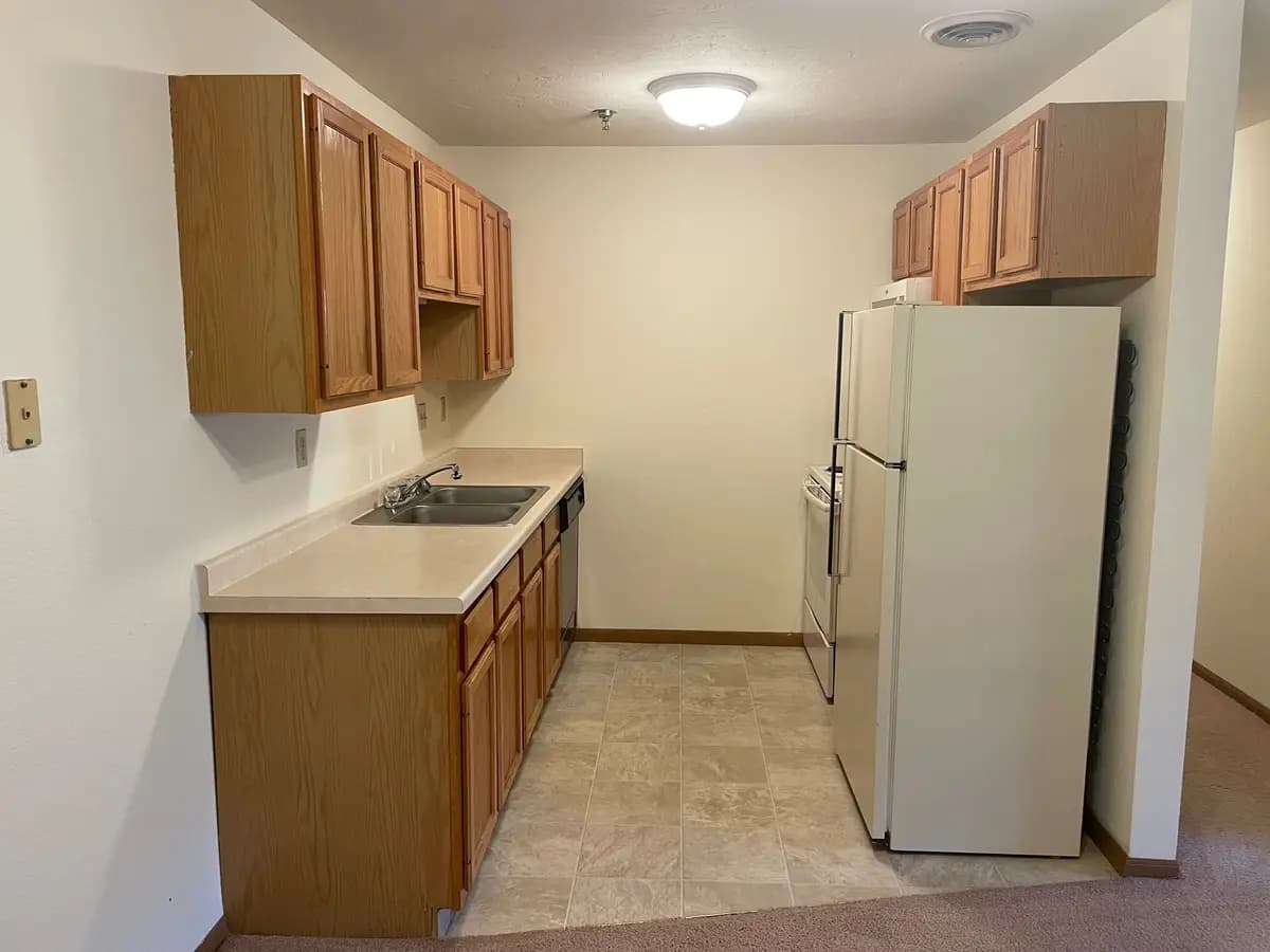 Greenfield Park Apartments - Apartment - 10