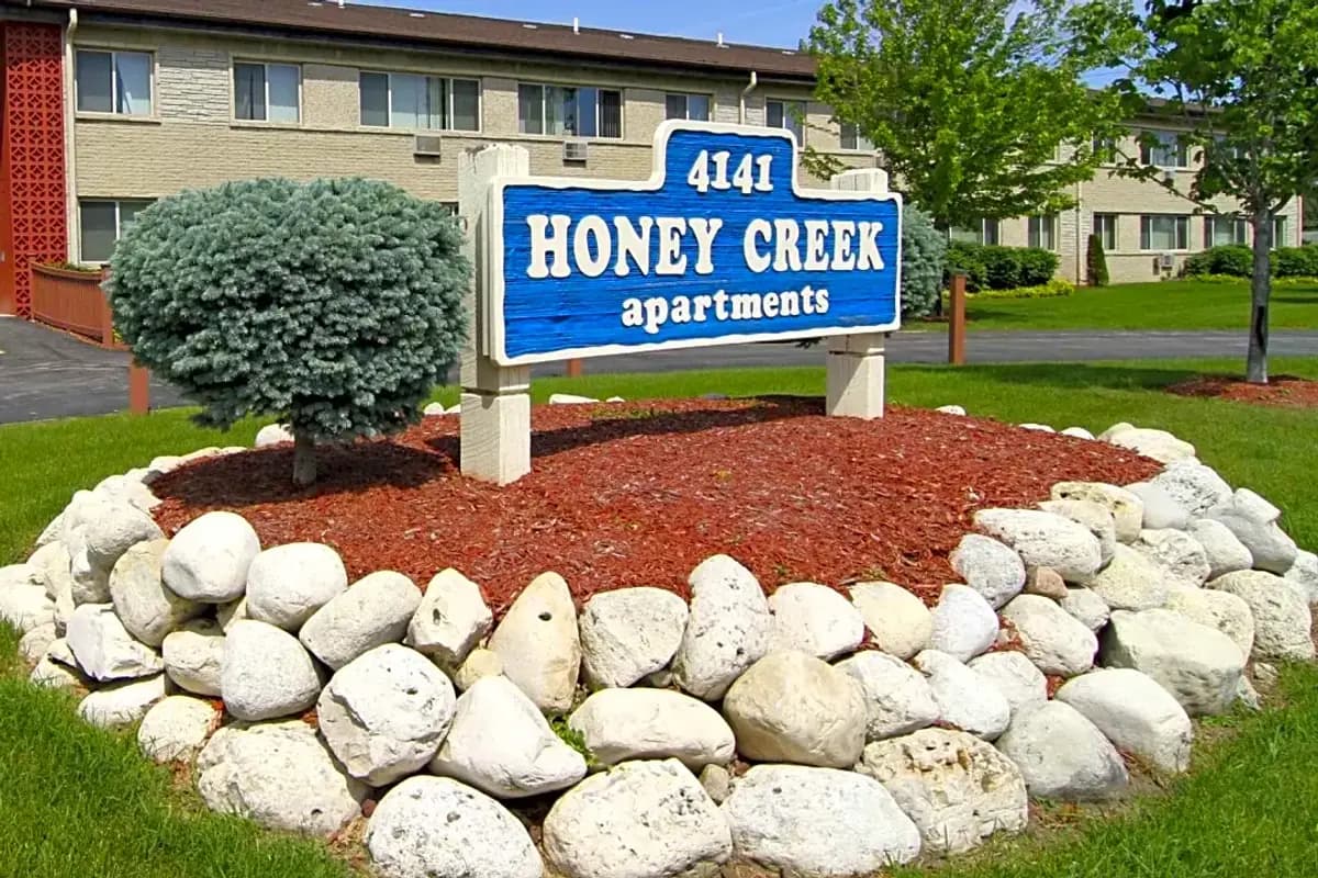 Greenfield apartments for rent - Property image - Honey Creek Apartments - 1