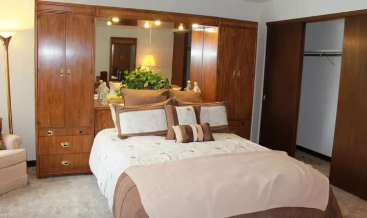 Greenfield apartments for rent - image - bedroom2-photo-gallery.webp