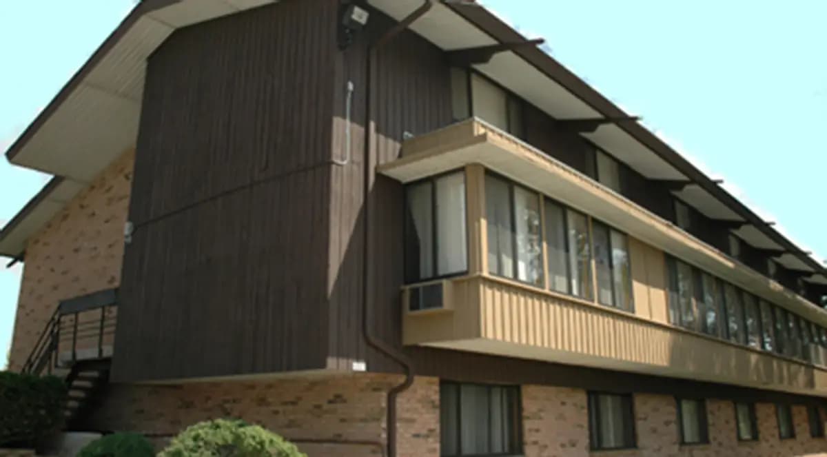 Greenfield apartments for rent - image - 020.jpg