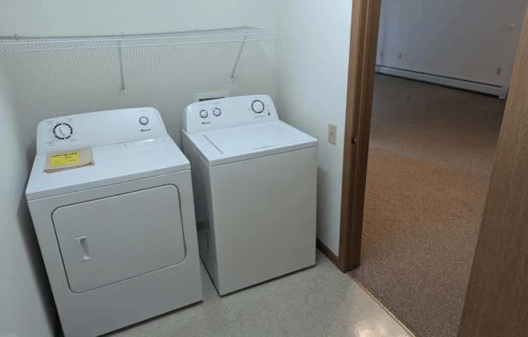 Greenfield apartments for rent - image - PrairieHill_SeniorApartments_36.png