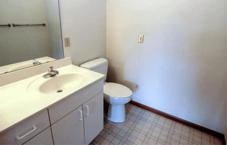 Greenfield apartments for rent - image - PrairieHill_SeniorApartments_70.png