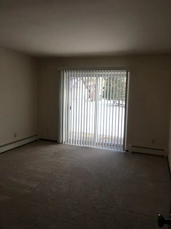 Greenfield apartments for rent - image - Unit+pics+019-1920w.webp