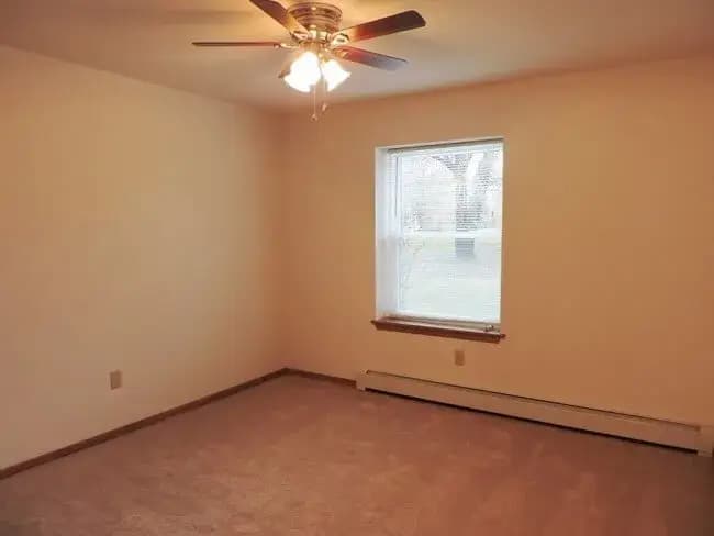 Greenfield apartments for rent - image - english-meadows-interior-531184-1920w.webp