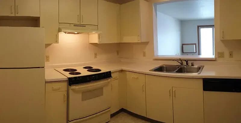 Greenfield apartments for rent - image - white-oaks-kitchen372745-1920w.webp