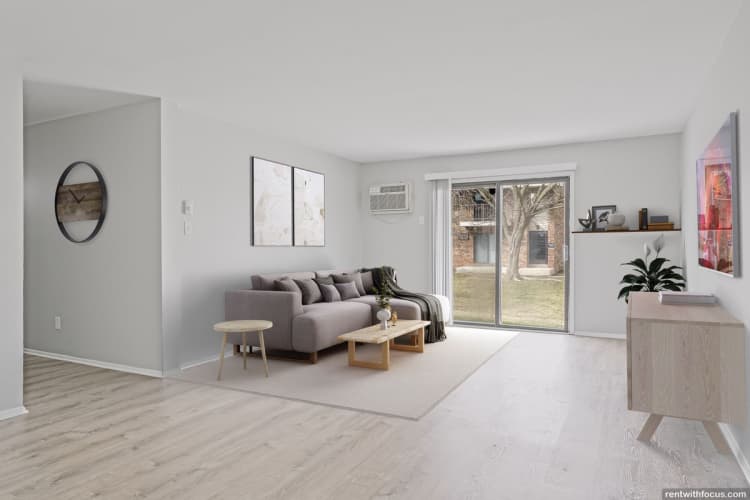 Greenfield apartments for rent - image - large (43).jpg