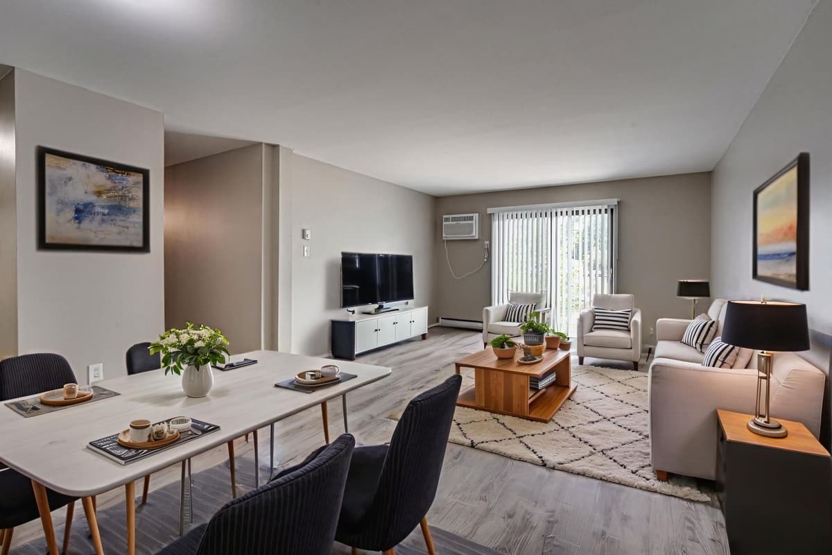 Greenfield apartments for rent - image - large (46).jpg