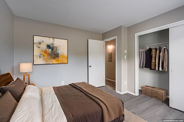 Greenfield apartments for rent - image - large (50).jpg
