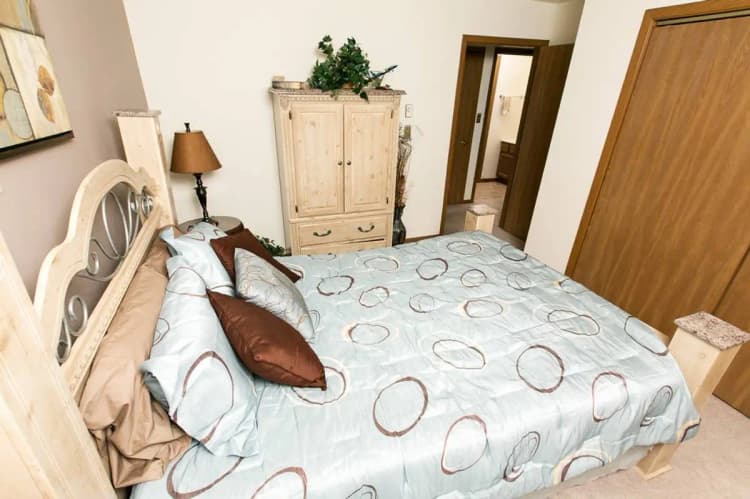 undefined apartments for rent - image - f9de078beed4e6675f5809f29b40501d.jpg