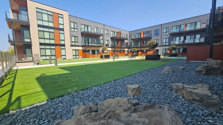 undefined apartments for rent - image - loomis-crossing-courtyard-4.jpg