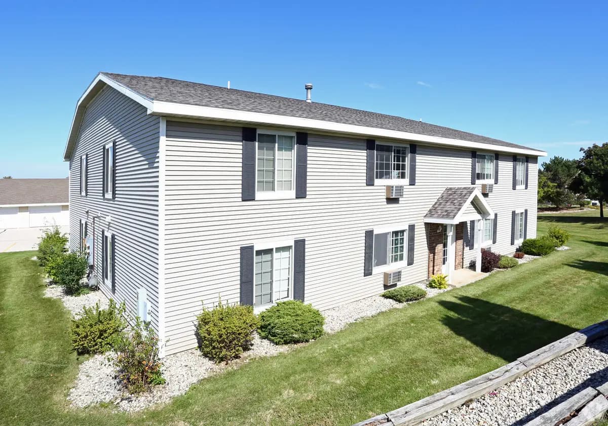 undefined apartments for rent - image - heritage-village-apartments-greenfield-wi-building-photo.jpg