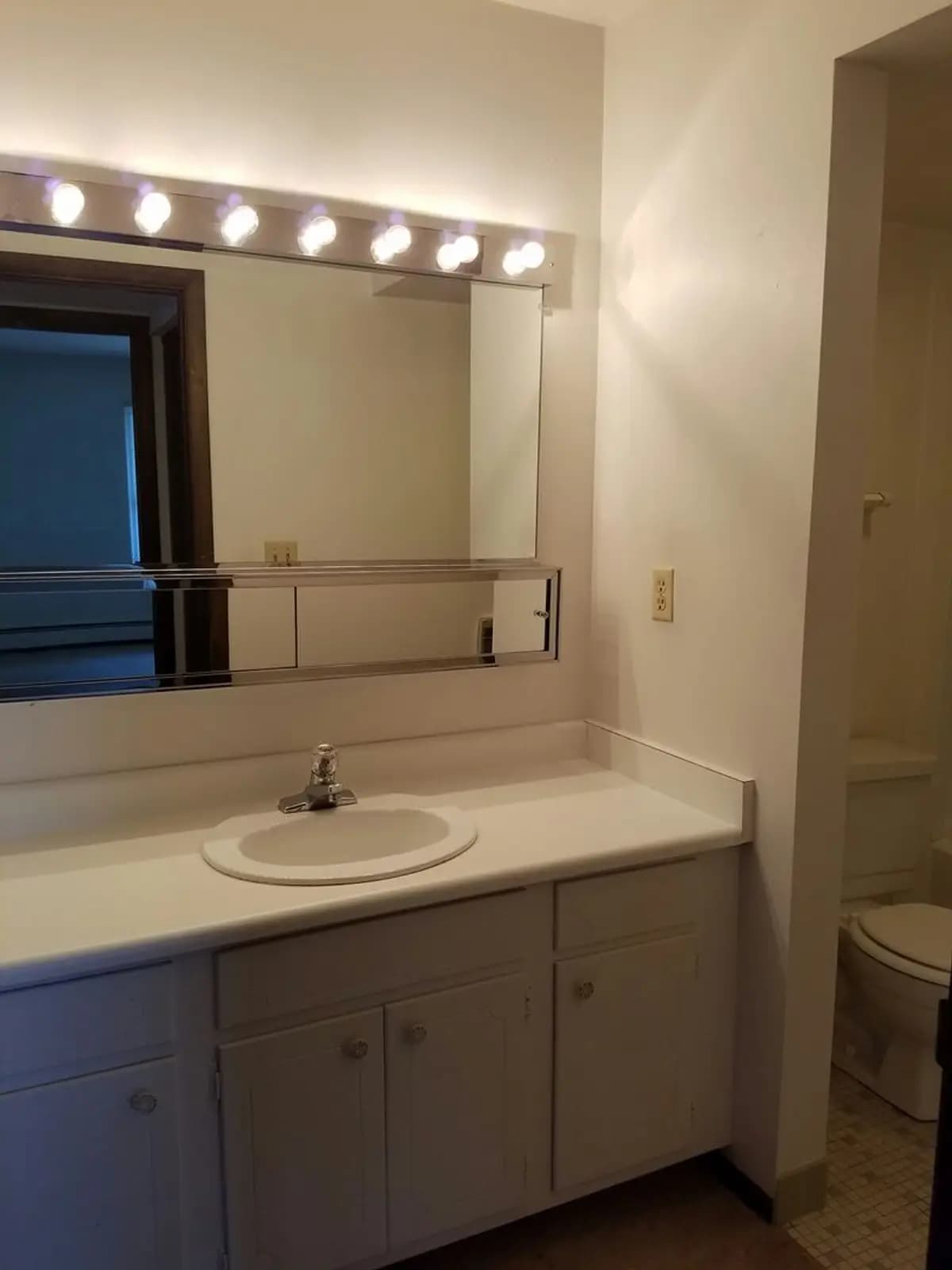 undefined apartments for rent - image - large (5) - Copy.jpg